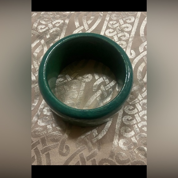 LAST CHANCE 🔥 Vintage Laquered Wpod Green Chunky Bracelet #7884 - Picture 7 of 7